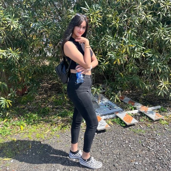 Meet your Posher, Milly ❤︎ - Picture 3 of 8